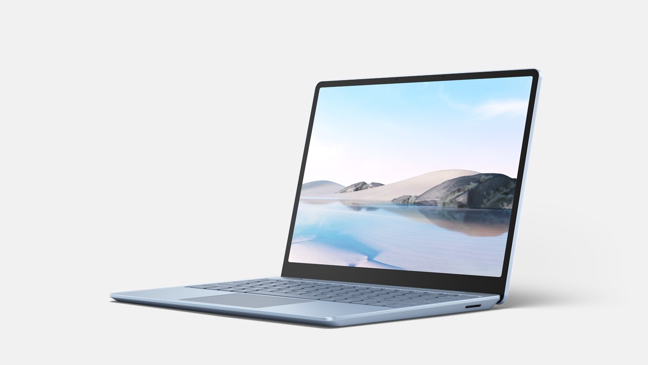 Surface Laptop Go for Education in eisblau von vorne