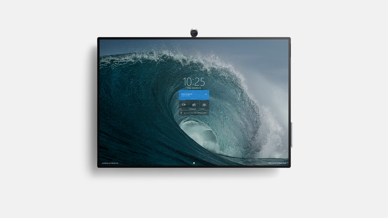 Microsoft Surface Hub 2S for Business von vorne an einer Wand