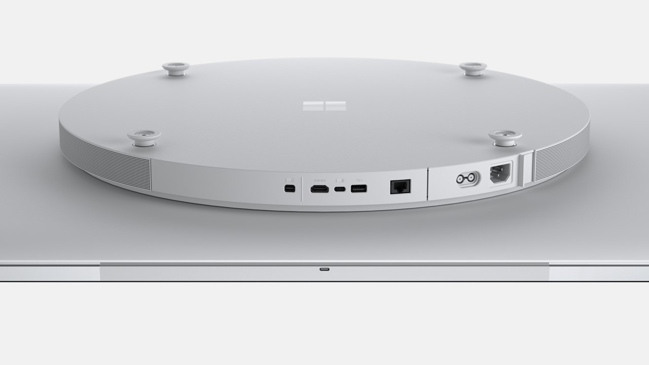 Surface Hub 2S von der Seite
