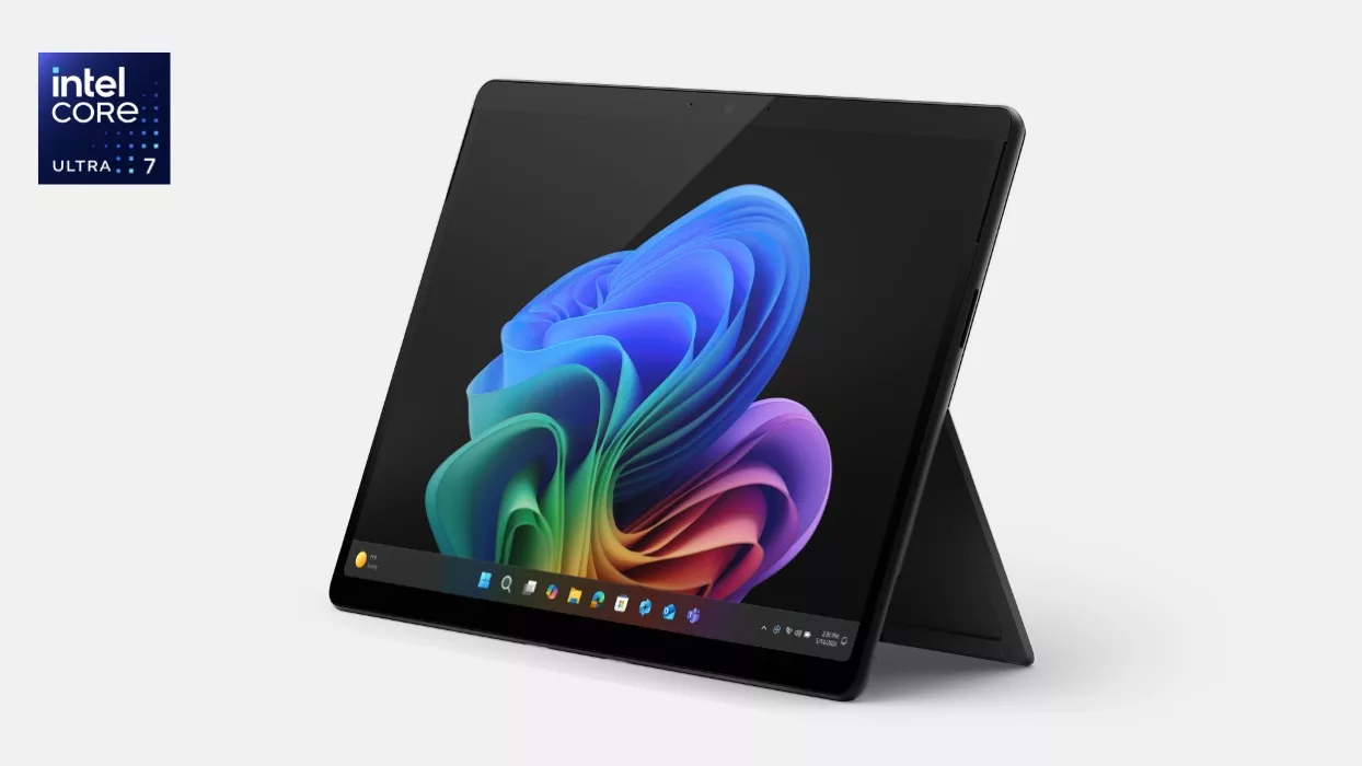 Schwarzes Surface Pro mit Intel Core Ultra 7 Prozessoren im Kickstand